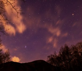 2020年12月11日、信州たてしな 白樺高原の夕陽の丘公園から、夜の星空風景2