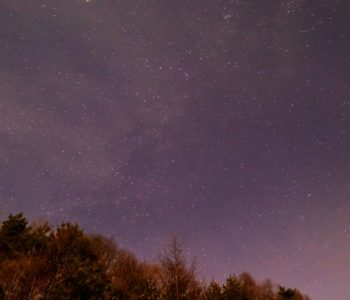 2020年12月24日、信州たてしな 白樺高原の三望台から見る、夜の星空風景2